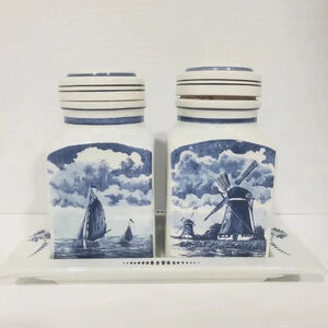 Vintage Delft Blauw Blue/White  Canister/Spice Jar Set.
